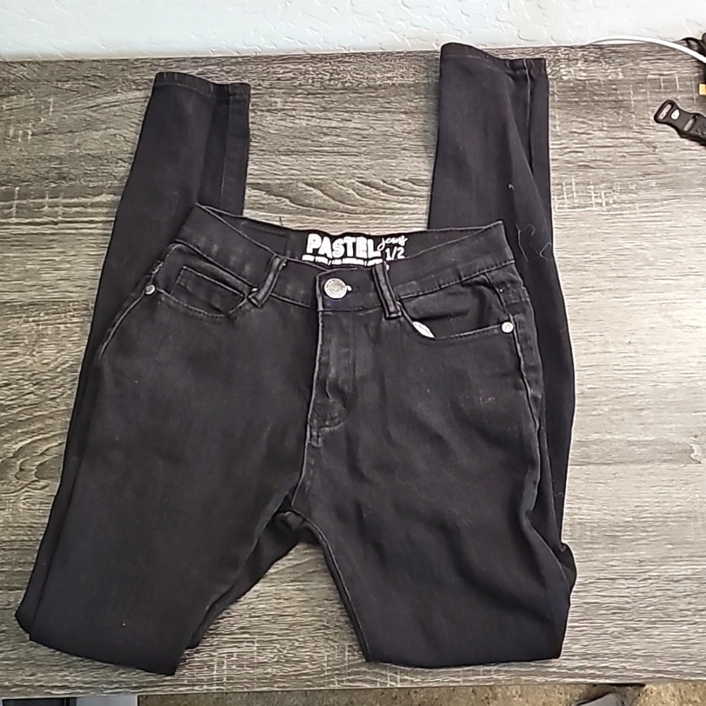 Simple Black Jeans